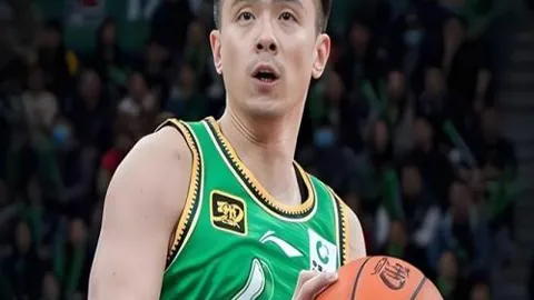 弗里克坚信伊尼戈实力，拉菲尼亚展现领袖风采