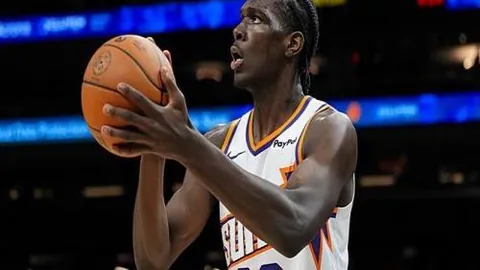 广东颁发164所游泳推广学校牌匾，力促半数中学生达标百米游泳